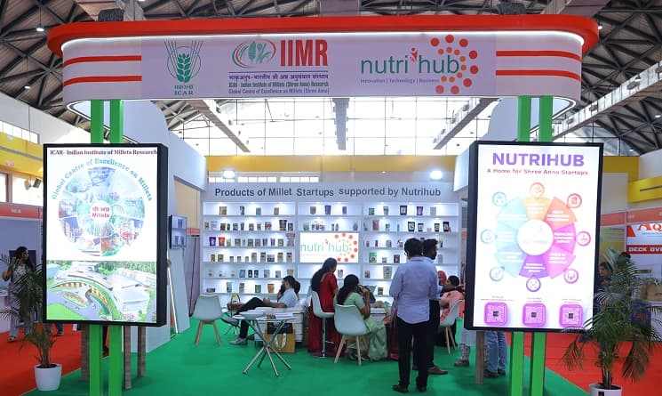 Food fair exhibitors